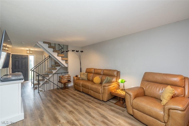 9301 Sussex Dr, Olmsted Falls, OH 44138 - photo 4