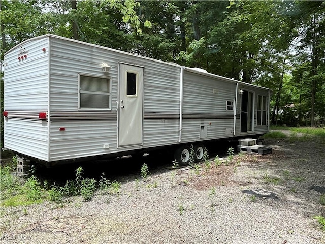 5264 Middle Rd, Conneaut, OH 44030 - photo 2