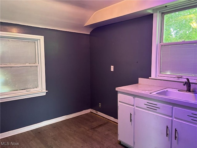 1067 Shadowrow Rd, Willoughby, OH 44094 - photo 4