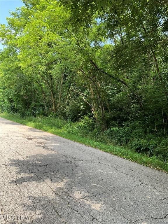 Fairlawn Ave SE, Hubbard, OH 44425