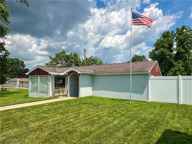 30 Bond St, Niles, OH 44446 - view of front facade