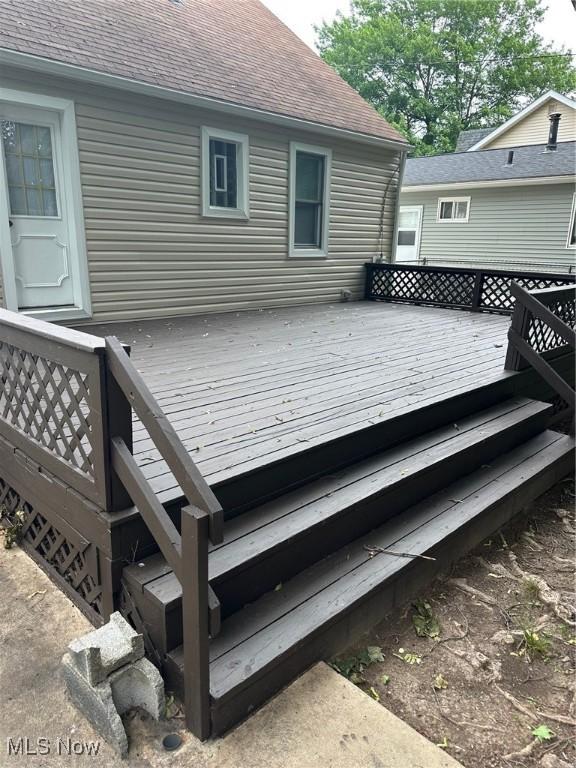 1042 Frederick Blvd, Akron, OH 44320 - view of deck