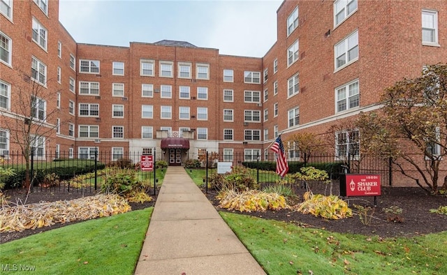 19201 Van Aken Blvd Unit 513, Shaker Heights, OH 44122 - photo 1