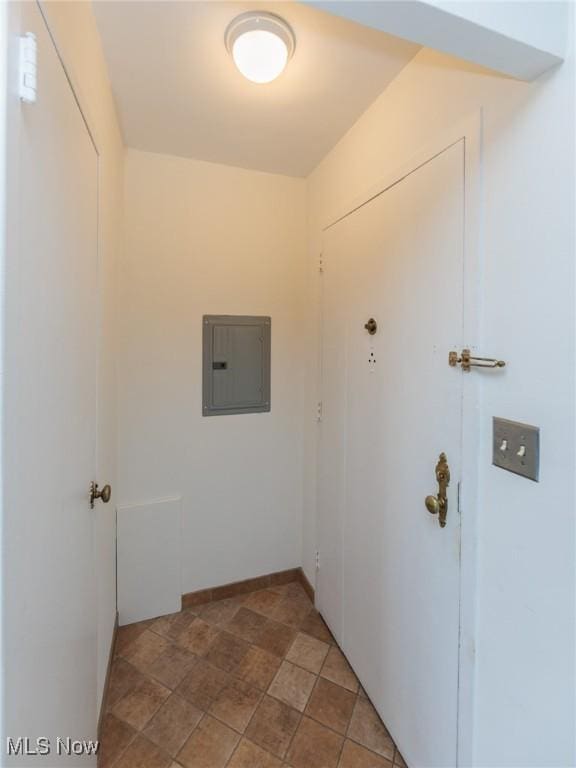 19201 Van Aken Blvd Unit 513, Shaker Heights, OH 44122 - photo 2