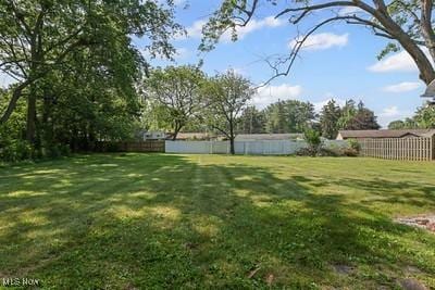 6265 Thunderbird Dr, Mentor, OH 44060 - view of fenced backyard
