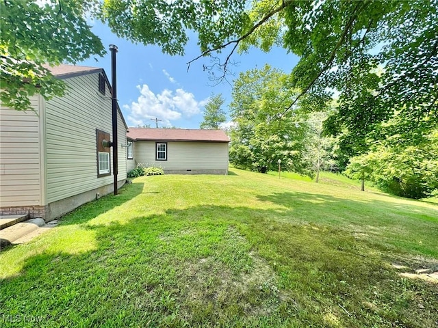 33 Knight Ln, Big Bend, WV 26136 - view of green lawn