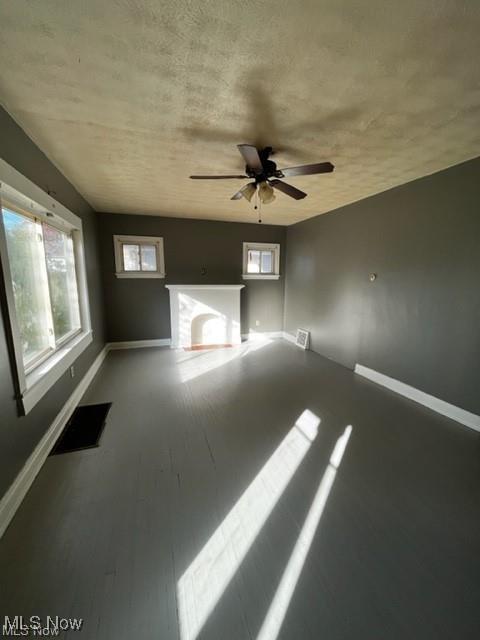 1530 Vernon Ave NW, Warren, OH 44483 - photo 2