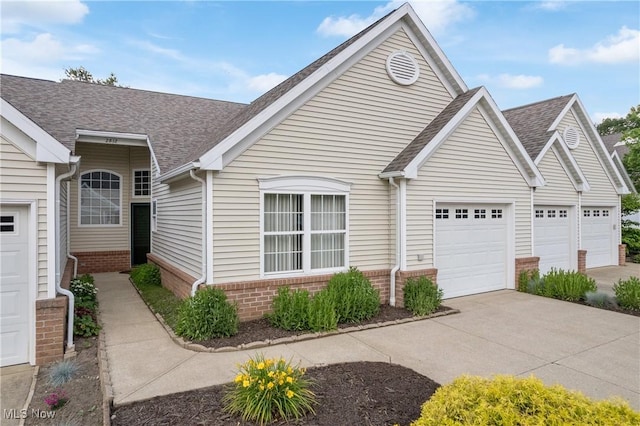 2812 Stratford Cir, Green, OH 44312 - photo 1