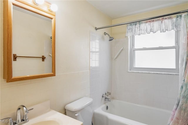 1713 26th St, Parkersburg, WV 26101 - bathroom with shower / tub combo with curtain, tile walls, and vanity