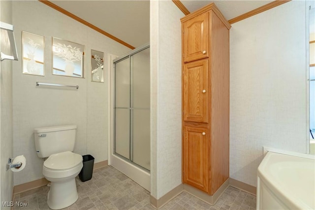 18592 Edwards Rd Unit 1, Doylestown, OH 44230 - bathroom featuring crown molding, a stall shower, vaulted ceiling, and a garden tub