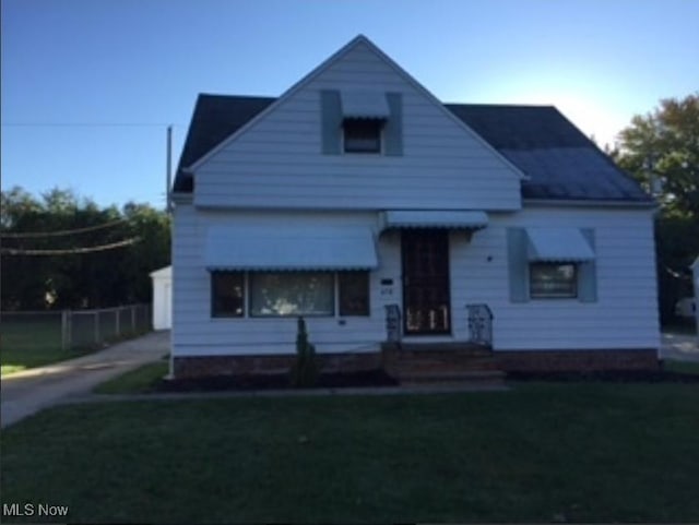 458 Westview Rd, Bedford, OH 44146 - photo 1
