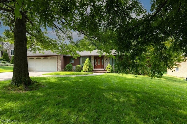 4745 Eastview Dr, Independence, OH 44131 - photo 1