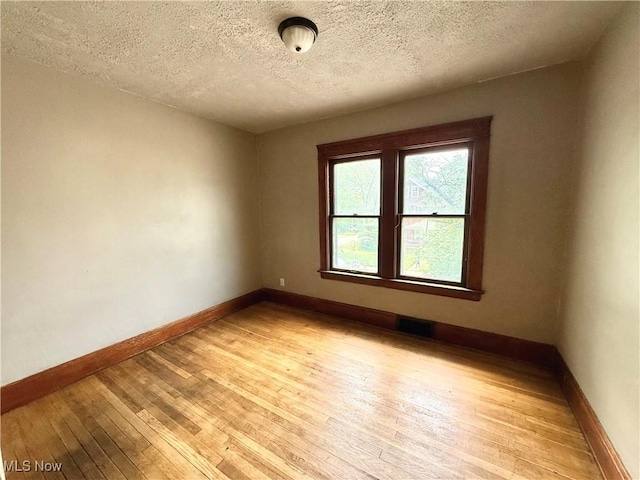 12406 Osceola Ave, Cleveland, OH 44108 - photo 9