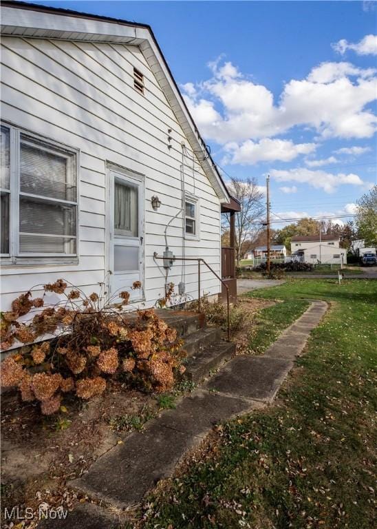 4251 Birchwood Ave, Louisville, OH 44641 - photo 35