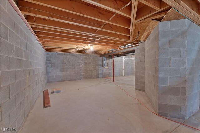 233 Robbies Run, Cortland, OH 44410 - unfinished below grade area featuring electric panel