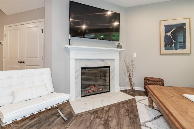 864 Woodside Dr, Westlake, OH 44145 - living room with wood finished floors and a fireplace