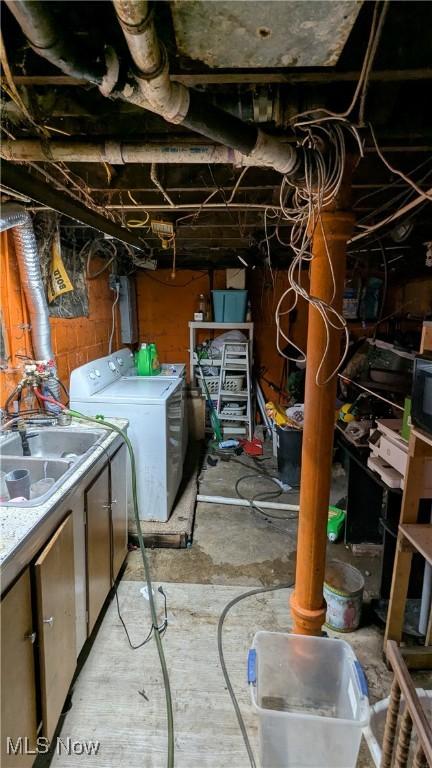 1549 Quimby Ave SW, Canton, OH 44706 - basement with washing machine and clothes dryer and a sink