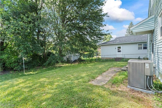 302 Bender Ave, Akron, OH 44312 - view of yard