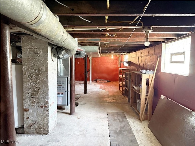 5048 Grove Ave, Lorain, OH 44055 - below grade area featuring heating unit