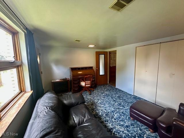 211 Donnell St, Weirton, WV 26062 - view of living area