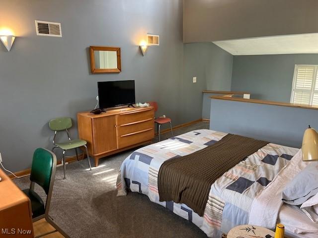 2157 Penguin Ave, Akron, OH 44319 - carpeted bedroom featuring baseboards