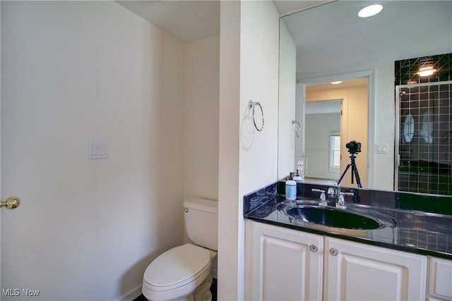 181 Seminary St, Berea, OH 44017 - bathroom with toilet and vanity
