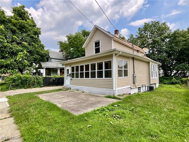 1063 Raymond St, Akron, OH 44307 - photo 2