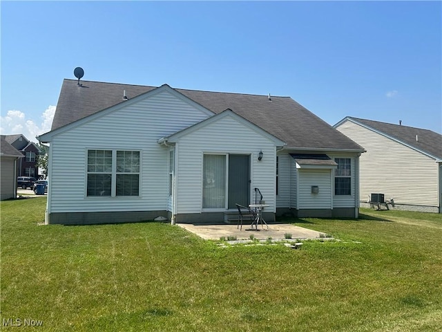 4216 Fairbanks Ct, Lorain, OH 44053 - photo 15