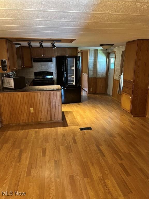 9151 Mentor Ave Unit D11, Mentor, OH 44060 - photo 3