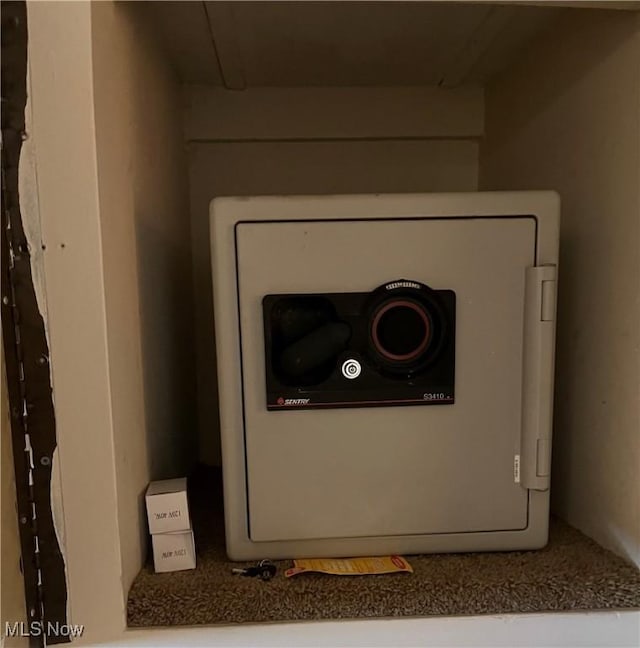 9151 Mentor Ave Unit D11, Mentor, OH 44060 - photo 17