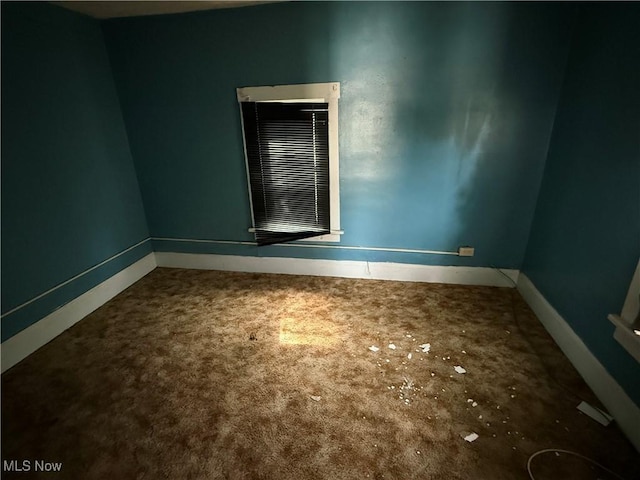 2013 7th St NE, Canton, OH 44704 - empty room featuring baseboards