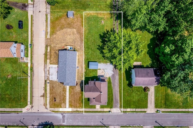 1014 Noble St E, Alliance, OH 44601 - aerial overview of property's location with property parcel outlined