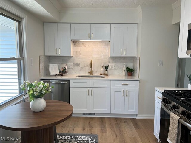 144 Carroll Ave, Painesville, OH 44077 - photo 2