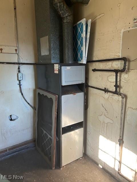 175 Curtis Dr, Avon Lake, OH 44012 - view of utility room