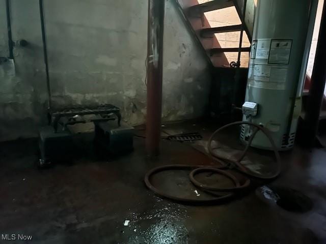 175 Curtis Dr, Avon Lake, OH 44012 - basement with water heater