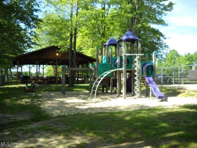 748 Rome Rock Creek Rd, Roaming Shores, OH 44084 - photo 12