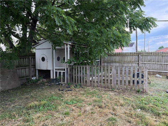 2000 16th St, Parkersburg, WV 26101 - view of fenced backyard