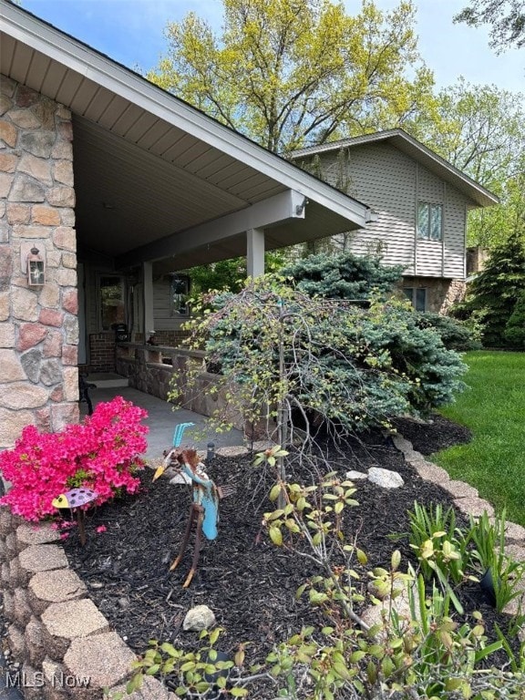25453 Bryden Rd, Beachwood, OH 44122 - photo 3