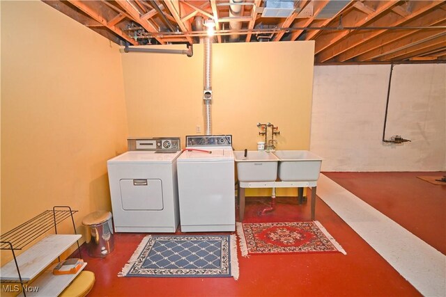 5735 Herbert Rd, Canfield, OH 44406 - laundry room with washer and dryer