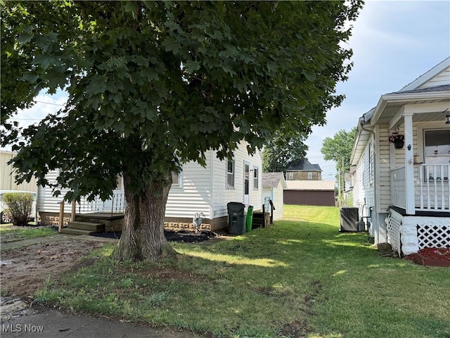 218 Vine St, Coshocton, OH 43812 - view of grassy yard