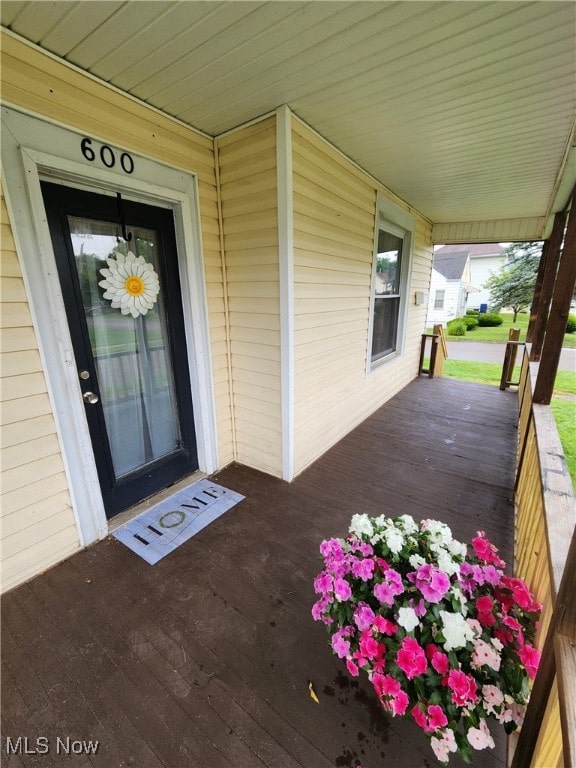 600 Orchard Ave, Cambridge, OH 43725 - view of exterior entry with a porch