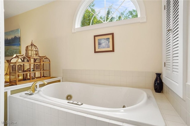 2925 Millboro Rd, Silver Lake, OH 44224 - bathroom featuring a whirlpool tub