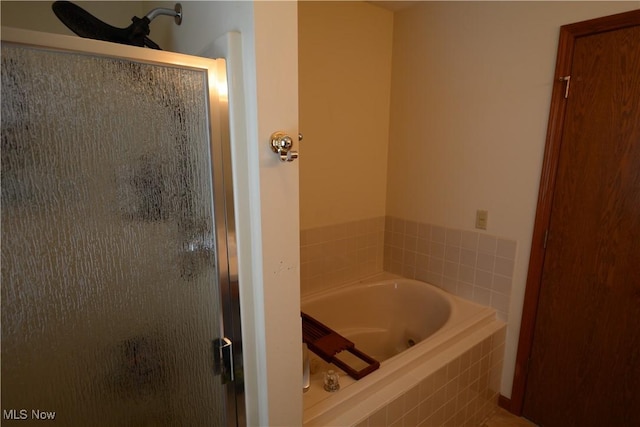 320 Lauretta Ln, Hubbard, OH 44425 - full bath featuring a shower stall and a garden tub