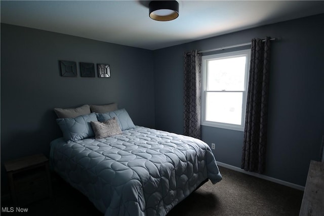 320 Lauretta Ln, Hubbard, OH 44425 - bedroom with carpet and baseboards
