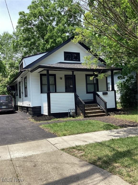 3324 E 128th St, Cleveland, OH 44120 - photo 2