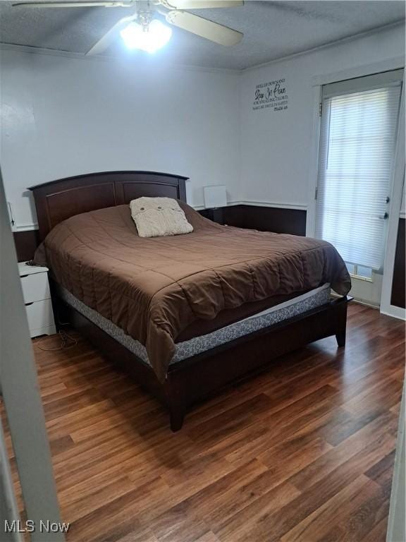 4016 State Route 7, Burghill, OH 44404 - bedroom with wood finished floors and a ceiling fan
