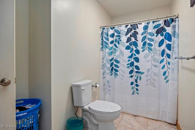 1005 Penn Ct, Grafton, OH 44044 - bathroom featuring curtained shower and tile patterned floors