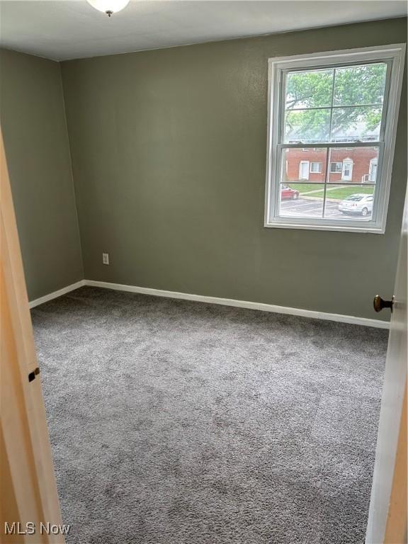 481 Kenwood Dr Unit N, Euclid, OH 44123 - unfurnished room with carpet and baseboards