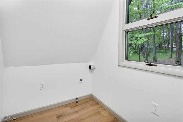 2269 N Fox N Rd, Hubbard, OH 44425 - washroom featuring hookup for an electric dryer and light wood-style floors