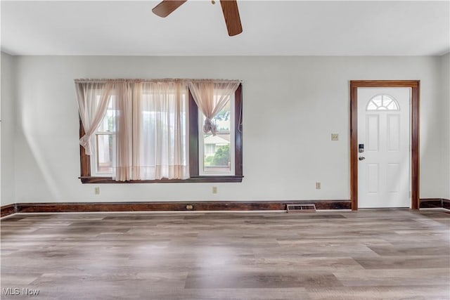 1716 Ardoyne Ave, Cleveland, OH 44109 - entryway with wood finished floors and a ceiling fan
